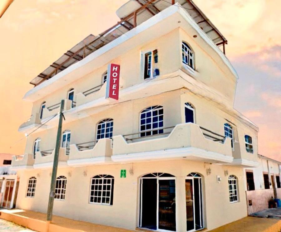 Hotel Baroni Progreso  Exterior photo